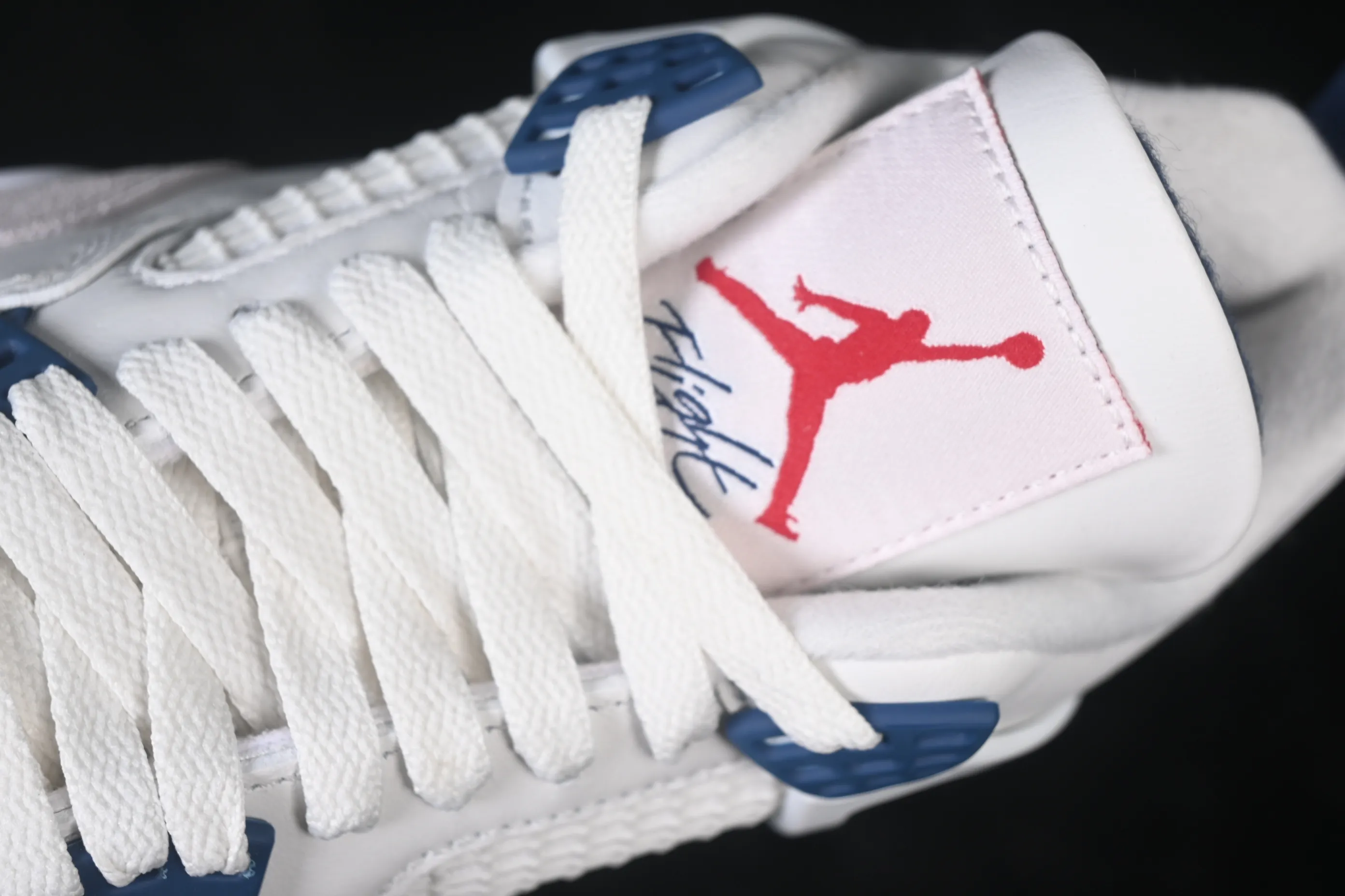 All categories Air Jordan Jordan series basketball shoes Air Jordan 4 LJR version Nike SB x Air Jordan 4 "Navy" AJ4 Joe 4 joint white and blue DR5415-100